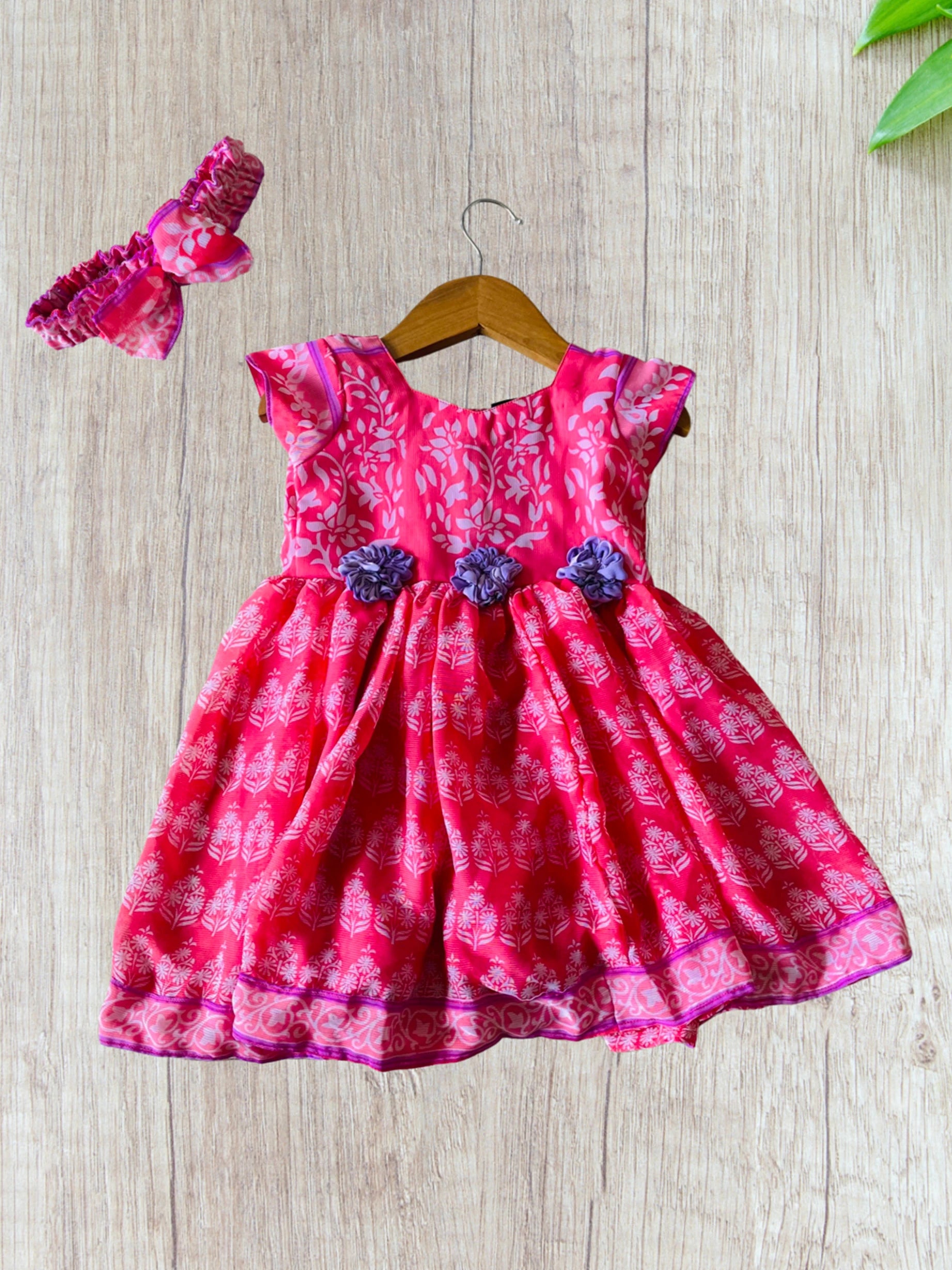 Pink casual with headband